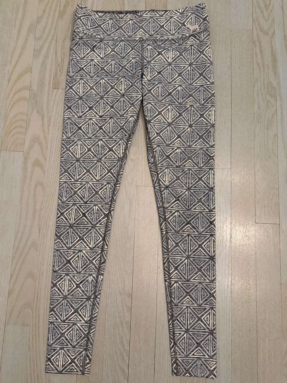 🦋VS PINK AZTEC LEGGING🦋
